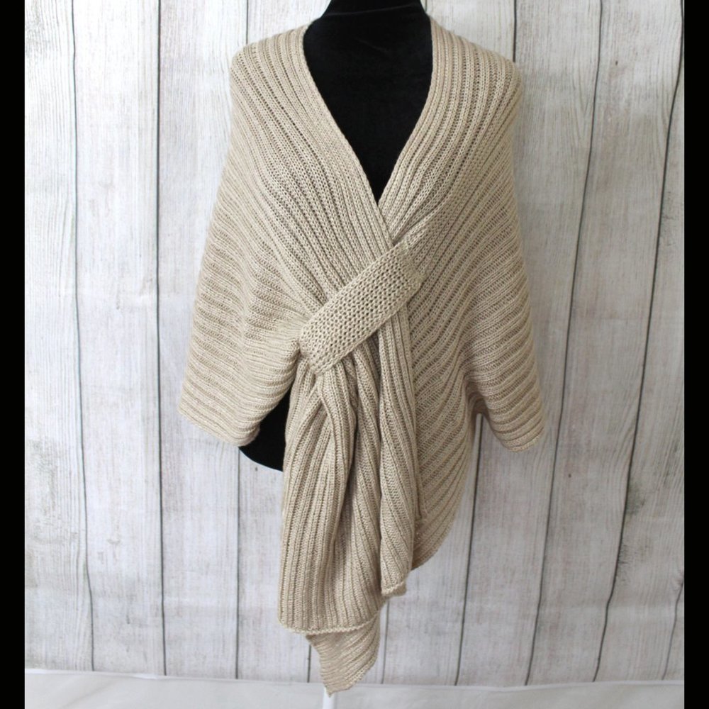 CHICO’S Josie Pull-Through Shrug